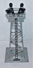 Load image into Gallery viewer, Lionel Trains #395 Aluminum Floodlight Tower Metal 4 lights C7+  Works Accessory
