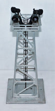 Load image into Gallery viewer, Lionel Trains #395 Aluminum Floodlight Tower Metal 4 lights C7+  Works Accessory
