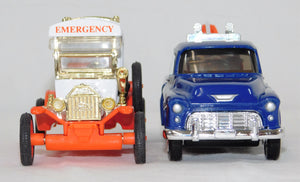 Lionel Eastwood B518 Lionelville Wrecker & Hospital Truck Emergency Vehicle O