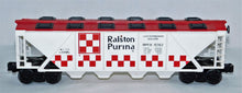 Load image into Gallery viewer, Lionel Trains 6-9262 Ralston Purina Quad Hopper w/12 opening hatches O Gauge 1975
