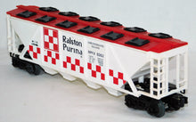 Load image into Gallery viewer, Lionel Trains 6-9262 Ralston Purina Quad Hopper w/12 opening hatches O Gauge 1975
