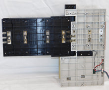 Load image into Gallery viewer, Lionel 6-14173 Operating Drawbridge O gauge Flashing lights raises lowers C-9
