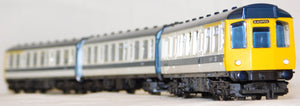 Hornby R.377 Class 110 3 car diesel set BR White MU train commuter OO HO runs