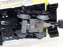 Load image into Gallery viewer, Lionel 6-27653 CSX Heritage Family Lines Extended Vision caboose SCL L&amp;N Smokes
