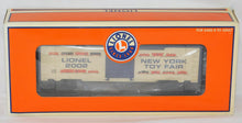 Load image into Gallery viewer, Lionel 6-29904 2002 DEALER Toy Fair Boxcar limited uncatalogued 1 per dealer
