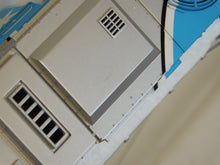 Load image into Gallery viewer, Lionel 6-21950 SD-70 MAERSK Maxi-Stack Set C-8++ Boxed w/ Lionel Factory Shipper
