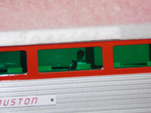 Load image into Gallery viewer, Lionel 6-25757 Passenger ADD-ON 2 pack Neil Young Signature TEXAS SPECIAL Stationsounds Diner + Baggage
