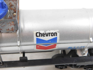 Lionel 9153 Chevron Standard Oil Co UTOX Tank Car Silver C6 1974-76 O gauge C-5