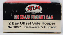 Load image into Gallery viewer, Atlas 1857 Two Bay Offset Side Hopper Delaware &amp; Hudson #7203 Boxed HO Scale D&amp;H
