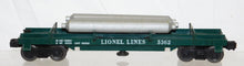 Load image into Gallery viewer, Lionel 3362 Operating Helium Tank Dump flatcar Postwar O w/wooden tanks Works
