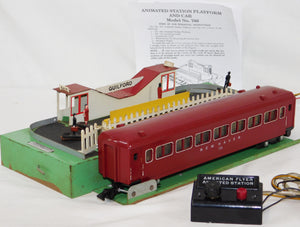 American Flyer 766 Animated Guilford Passenger Station + 735 Car People Button S