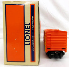 Load image into Gallery viewer, Lionel 6-26157 Ballyhoo Brothers Circus Bi-Level Stock Car Wild Animal Tranport
