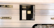 Load image into Gallery viewer, AMT Santa Fe Passenger Cars Extruded Aluminum Diner &amp; 3407 Baggage RPO O gauge with Boxes

