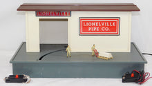 Load image into Gallery viewer, Lionel 6-12798 Lionelville Pipe Company Warehouse Oprtng Forklift Loader Station
