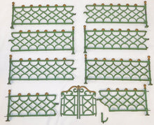 Load image into Gallery viewer, Kenton #192 Fences &amp; Gate LIGHT Green 1930 Cast Iron Toy Standard Gauge train
