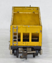 Load image into Gallery viewer, PREWAR American Flyer 486 YELLOW hopper w/operating bays Freight O Link metal
