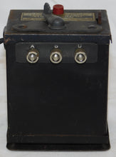 Load image into Gallery viewer, Lionel 1041 transformer 60 watts AC tested &amp; works 1945-46 w/ whistle New cord
