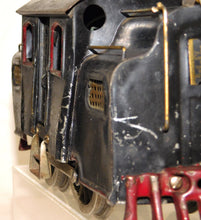 Load image into Gallery viewer, Lionel #38 Standard Gauge engine 0-4-0 Black 1913-20s Runs Reverses &amp; Lights Pre
