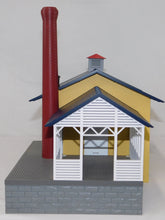 Load image into Gallery viewer, MTH 30-90220 Operating Coors Beer Brewery Lighted Smokes Colorado accessory boxd
