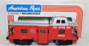 American Flyer 4-9403 Southern Railroad Bay Window Caboose B/W S gauge Boxd HARR