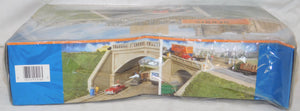 Walthers 933-3196 HO Scale Arched Road Bridge 1/87 SEALED C-10 Cornerstone