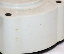 Load image into Gallery viewer, Lionel 1043-500 IVORY GIrl&#39;s Train transformer 1957-58 Works gold handle CLEAN
