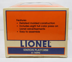 Lionel 6-14096 Station Platform Chessie Santa Fe Union Pacific signs Boxd 2004 O