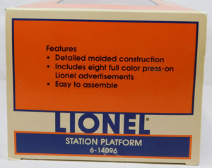 Lionel 6-14096 Station Platform Chessie Santa Fe Union Pacific signs Boxd 2004 O