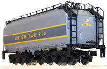 Load image into Gallery viewer, Lionel 6-38008 Union Pacific Challenger Auxiliary Tender Gray Water TMCC Boxed O
