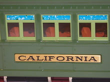 Load image into Gallery viewer, Lionel Classics 13102 13403 13407 1-381E State Passenger Set Standard Gauge engine+ 4 cars
