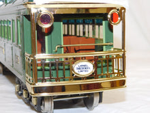 Load image into Gallery viewer, Lionel Classics 13102 13403 13407 1-381E State Passenger Set Standard Gauge engine+ 4 cars
