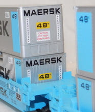 Load image into Gallery viewer, Lionel 6-21950 MAERSK SD-70 Diesel &amp; MAXI STACK containers Set C-7 Boxed Scarce
