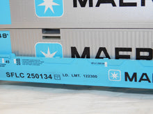 Load image into Gallery viewer, Lionel 6-21950 MAERSK SD-70 Diesel &amp; MAXI STACK containers Set C-7 Boxed Scarce
