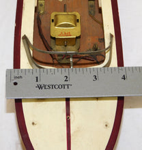 Load image into Gallery viewer, ITO Speed Boat 1940s-50s Japan wooden battery Operated +TMY motor 13&quot; VINTAGE
