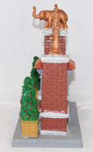 Load image into Gallery viewer, LEMAX 83702 City Zoo Entrance Christmas in the City Ceramic 2008 C-6 Retired
