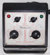 Load image into Gallery viewer, Lionel Type V transformer 150 watts RUNS 4 TRAINS 1939-47 RED print O / STANDARD

