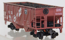 Load image into Gallery viewer, ATHEARN CB&amp;Q 194311 34&#39; Composite 2 Bay Hopper w/coal scale couplers Burlington
