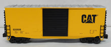 Load image into Gallery viewer, MTH 30-74574 Caterpillar 40' Hi Cube Boxcar Car CAT C-89 Boxed Rail King #925608 O
