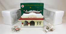 Load image into Gallery viewer, Ertl TEXACO City Type Gas Station Houston Texas Christmas Ceramic village 2001 #6
