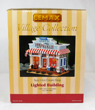 Load image into Gallery viewer, LEMAX 55234 Suzy&#39;s Ice Cream Shop Lighted detailed interior Ceramic 2005 C-7 bxd
