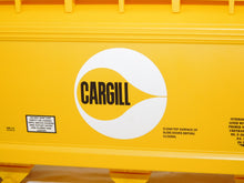 Load image into Gallery viewer, Lionel 6-11983 Farmrail Agriculture Freight Train Set Boxed w/ Shipper Cargill O
