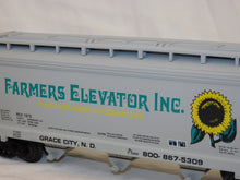 Load image into Gallery viewer, Lionel 6-11983 Farmrail Agriculture Freight Train Set Boxed w/ Shipper Cargill O
