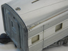 Load image into Gallery viewer, American Flyer 660 661 662 663 Aluminum Passenger Cars Metal lit com/dome/vd/obs 1950-52
