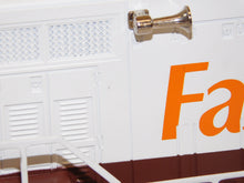 Load image into Gallery viewer, Lionel 6-11983 Farmrail Agriculture Freight Train Set Boxed w/ Shipper Cargill O
