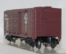 Load image into Gallery viewer, Industrial Rail O GAUGE Great Northern Double Door Boxcar O gauge 25472 IDM1106
