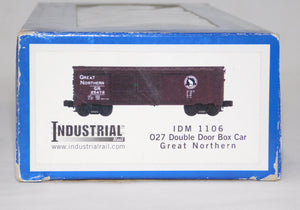 Industrial Rail O GAUGE Great Northern Double Door Boxcar O gauge 25472 IDM1106