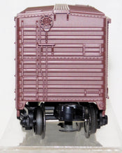 Load image into Gallery viewer, Industrial Rail O GAUGE Great Northern Double Door Boxcar O gauge 25472 IDM1106
