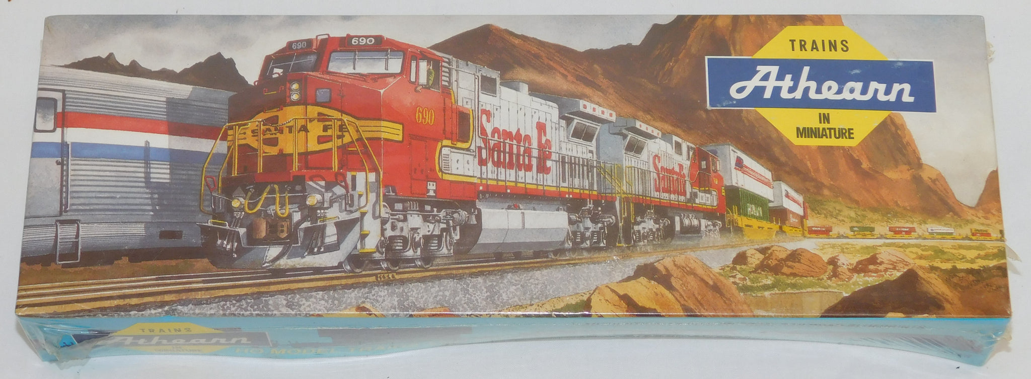 Athearn 1789 streamline Amtrak Baggage Car 1040 HO Scale Sealed Boxed