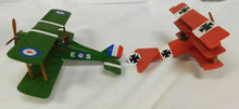 Load image into Gallery viewer, Lionel 6-14101 Red Baron Pylon World War 1 Airplanes go around 2001 accessory
