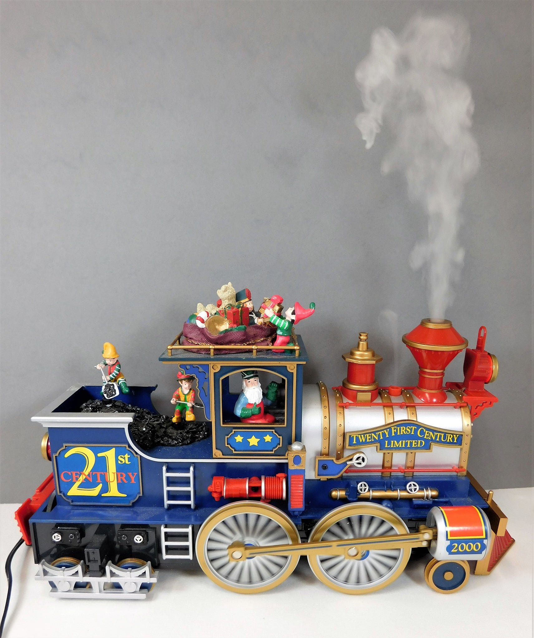 Mr Christmas CANNONBALL TRAIN 26914 Millenium Edition Smokes 16 songs  Action C-7